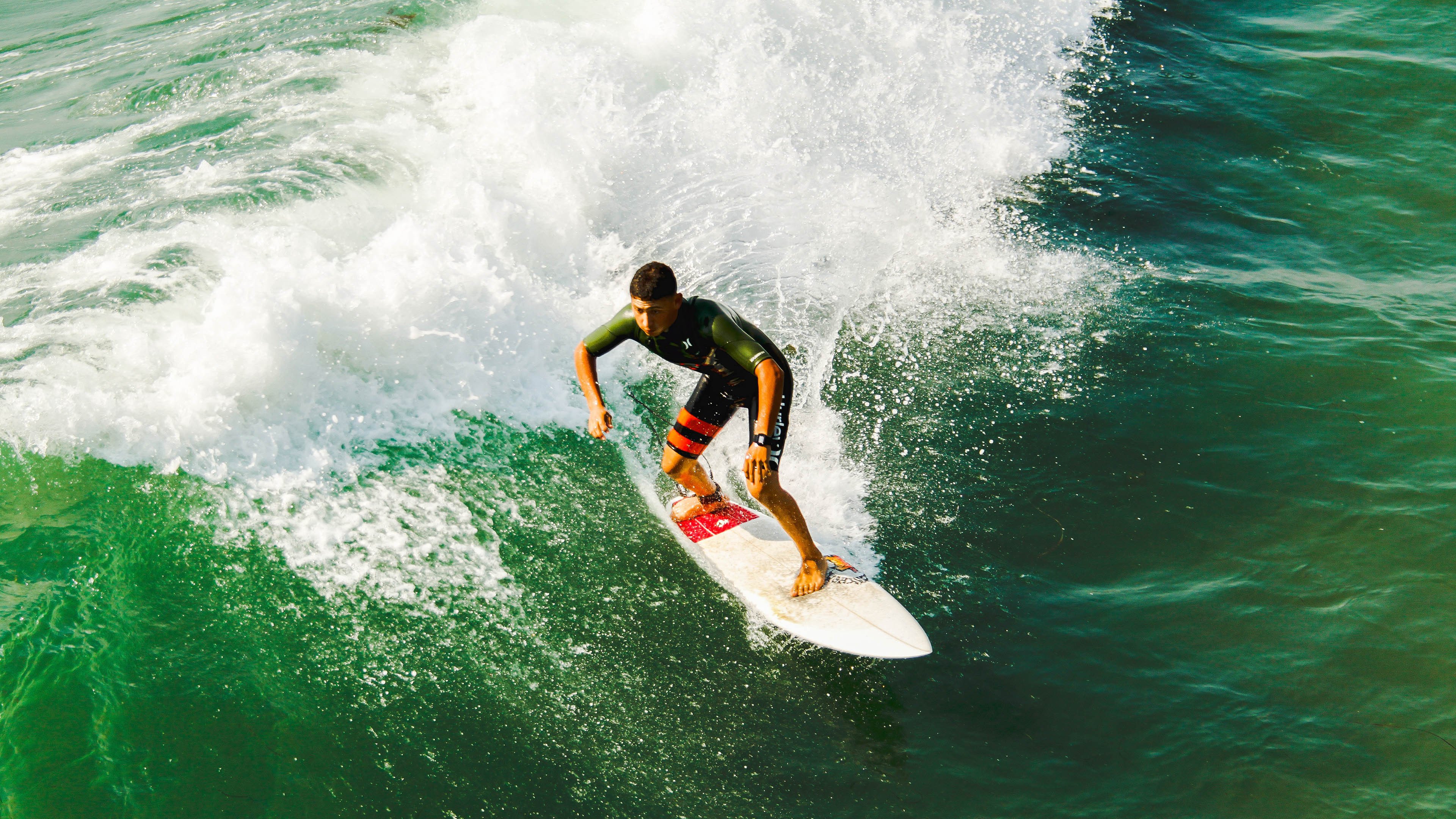 AI在F1中的应用:引领赛车行业未来,f1人工智能