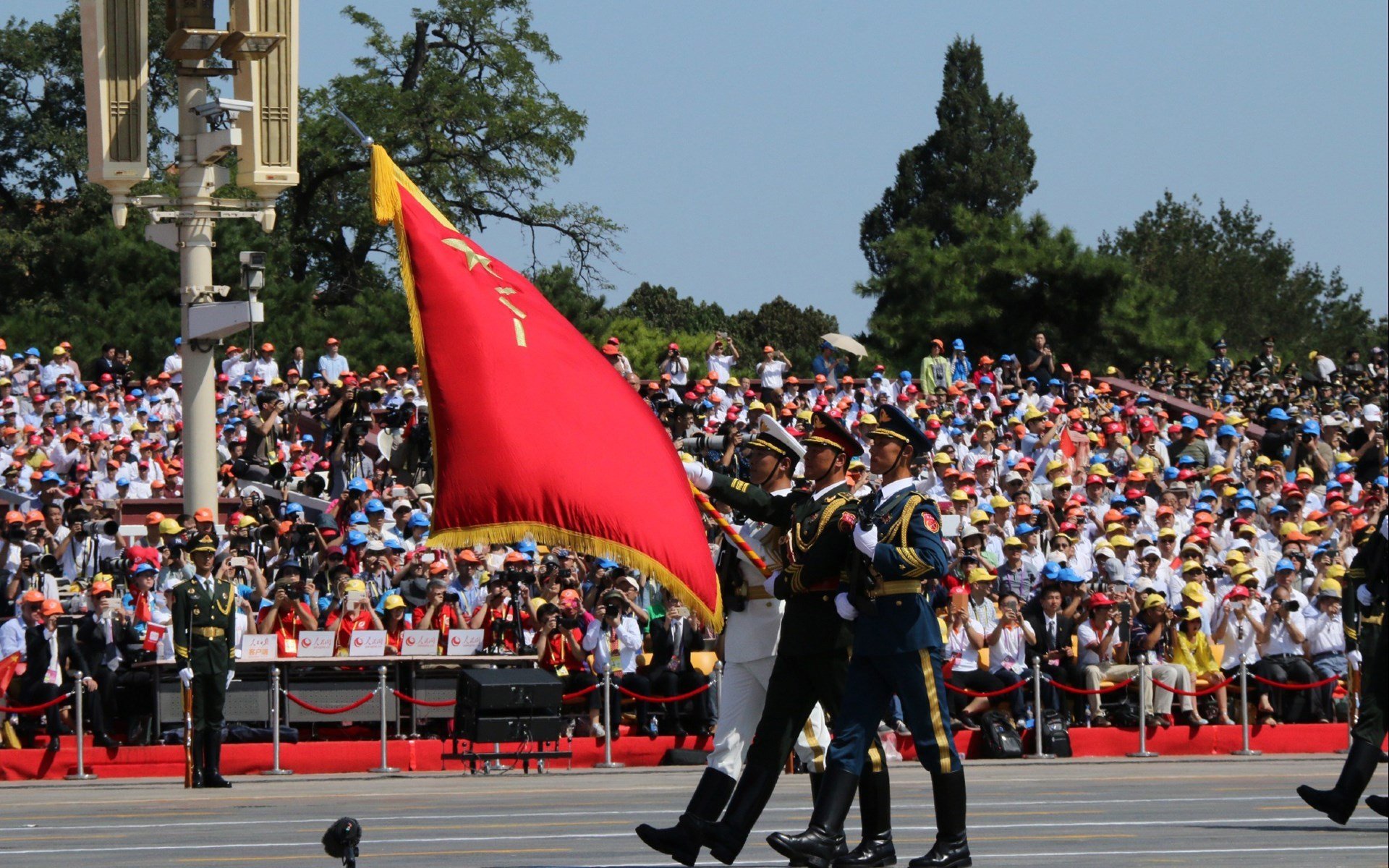 《电竞海外传播:国内战队走向国际舞台》,对比国外电竞发展,中国电竞未来的发展趋势是什么