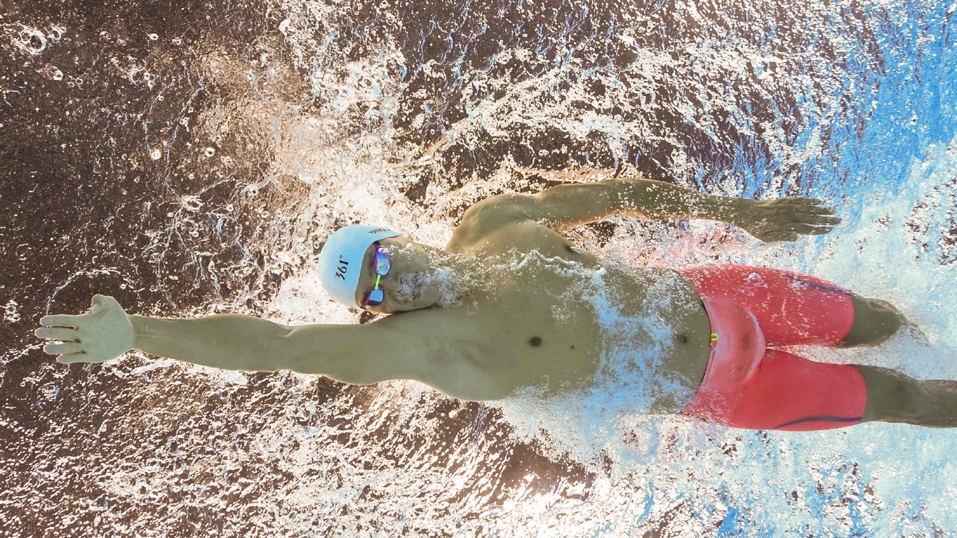 世俱杯专业体育赛事直播平台-花样游泳表演，水中芭蕾精彩纷呈，花样游泳舞台表演