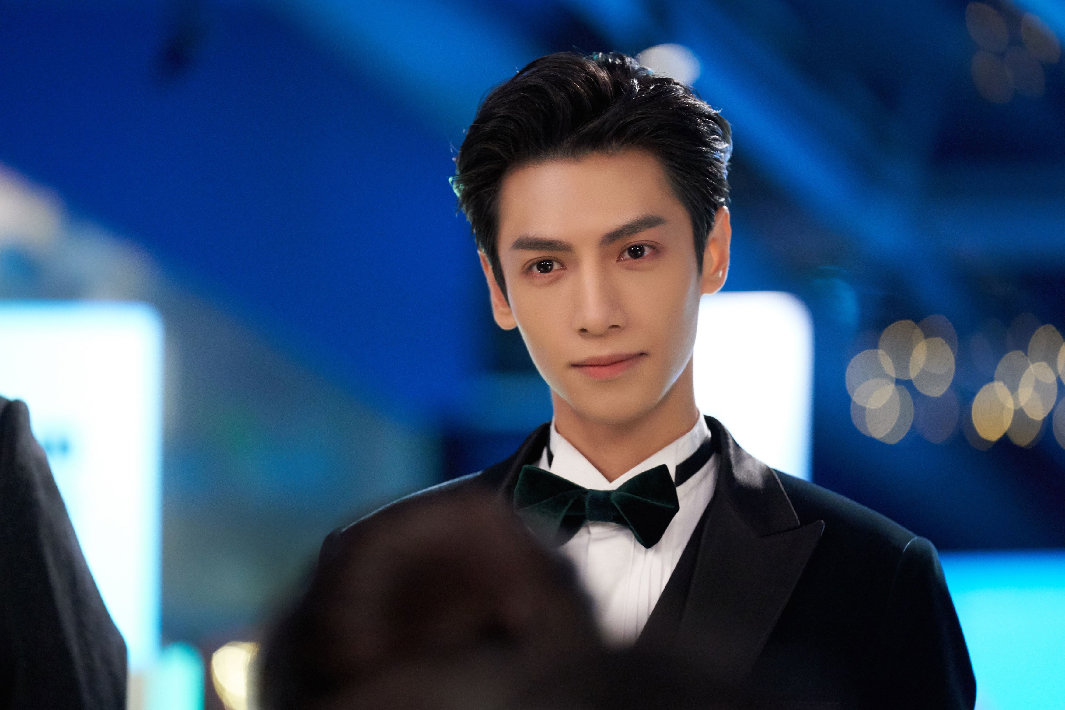 足球世界俱乐部杯直播-猛龙艰难击败活塞，范弗利特砍下分，猛龙范弗利特为什么叫范乔丹