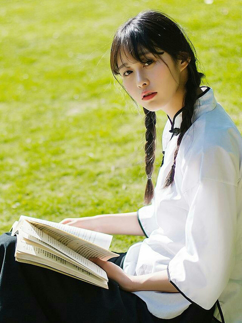 FIFA世俱杯-维达德卡萨布兰卡球员获选月度最佳，表现突出，达维德卡拉布里亚