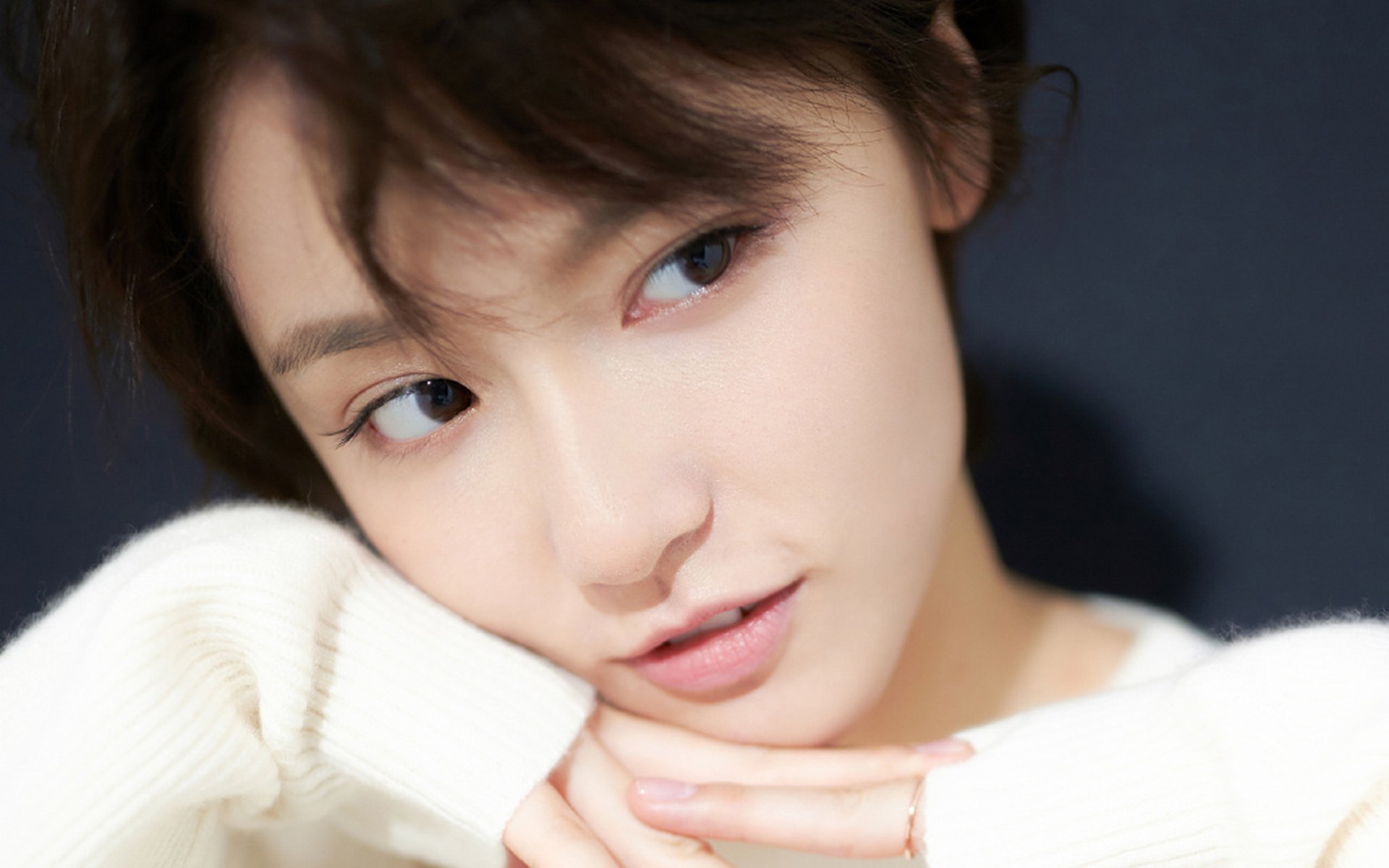 中国女篮加强对抗练习提升身体素质,中国女篮真棒