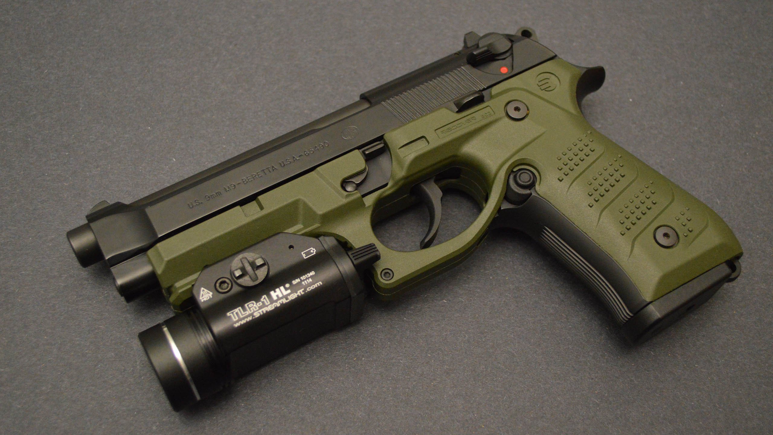 乔·波尔曼的突破性进攻和精准传球,帮助袋鼠队屡屡打破防线,乔丁·波尔特